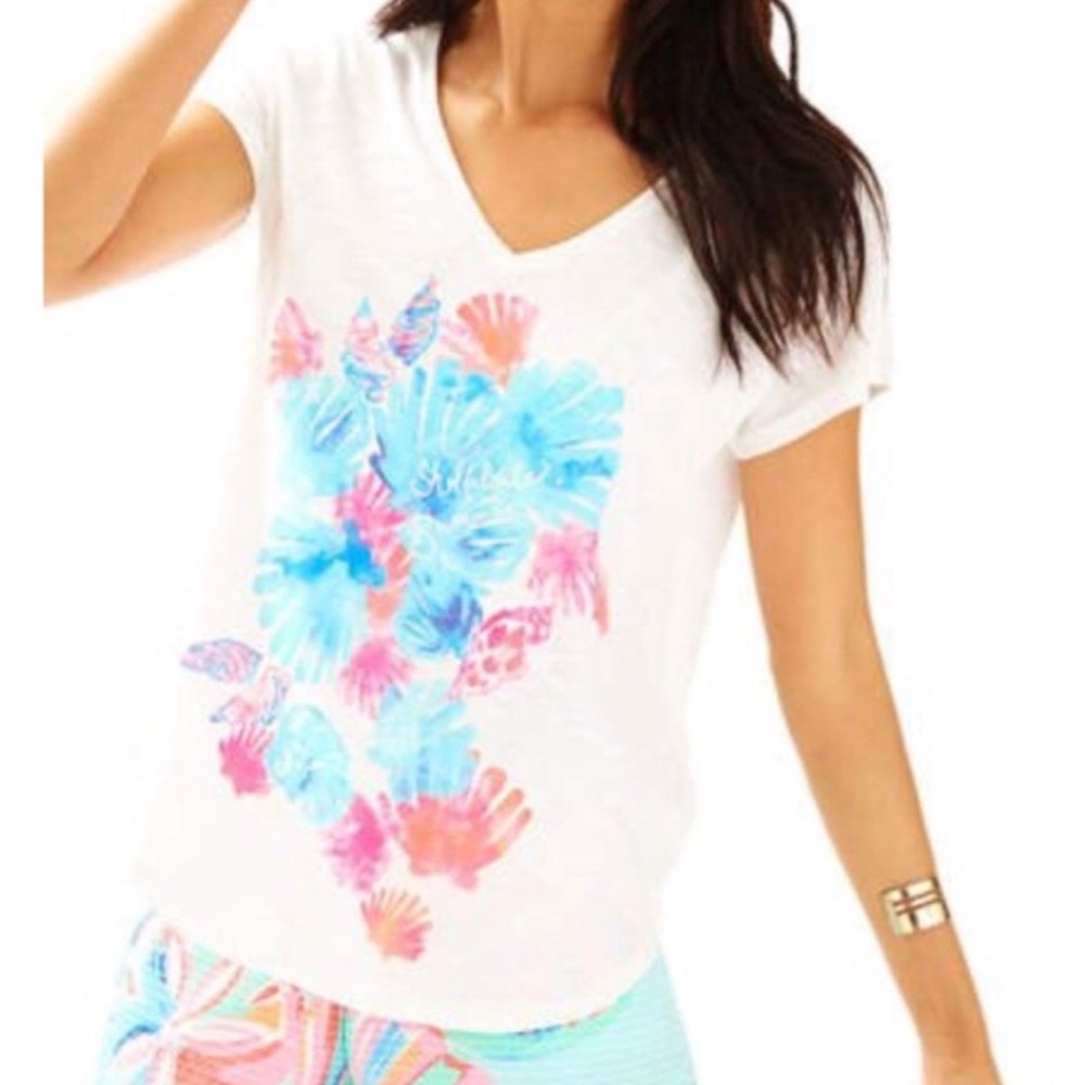 Lilly Pulitzer V-Neck Colie Top Graphic Tee Large